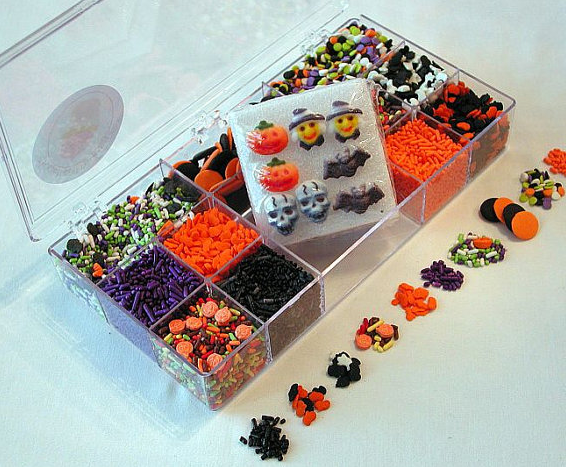 Halloween Decorating Kit