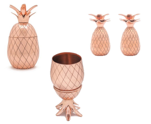 pineapple-decanter-and-shot-glasses