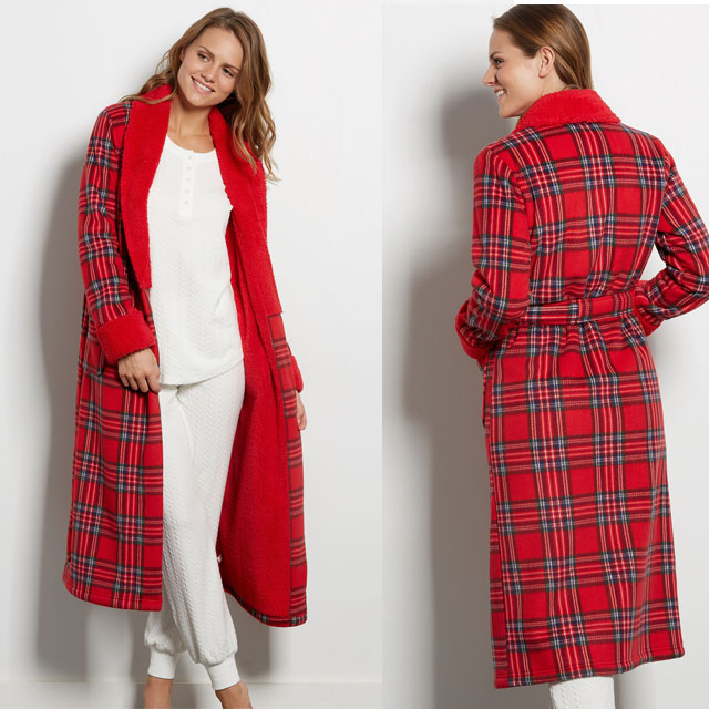 la-vie-en-rose-plaid-robe